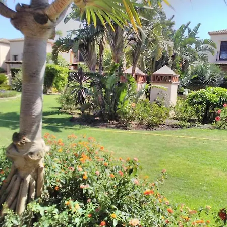 Luxury Two Bedroom In Quiet Neighborhood Apartment Malaga