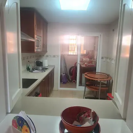 Apartment Luxury Two Bedroom In Quiet Neighborhood