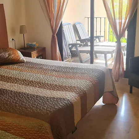 Luxury Two Bedroom In Quiet Neighborhood Apartment Malaga