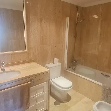 Luxury Two Bedroom In Quiet Neighborhood Malaga